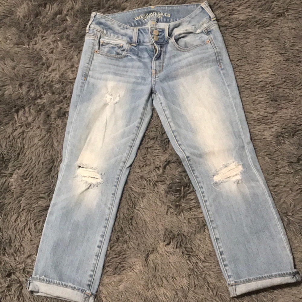 American eagle destroyed capris 👖